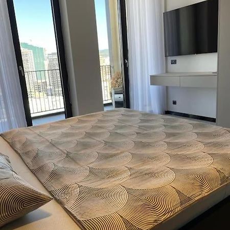 Luxury Penthouse Prishtina Lejlighed Pristina Eksteriør billede