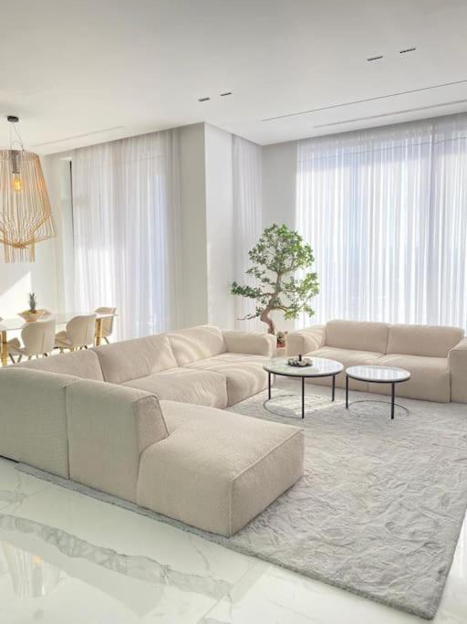 Luxury Penthouse Prishtina Lejlighed Pristina Eksteriør billede