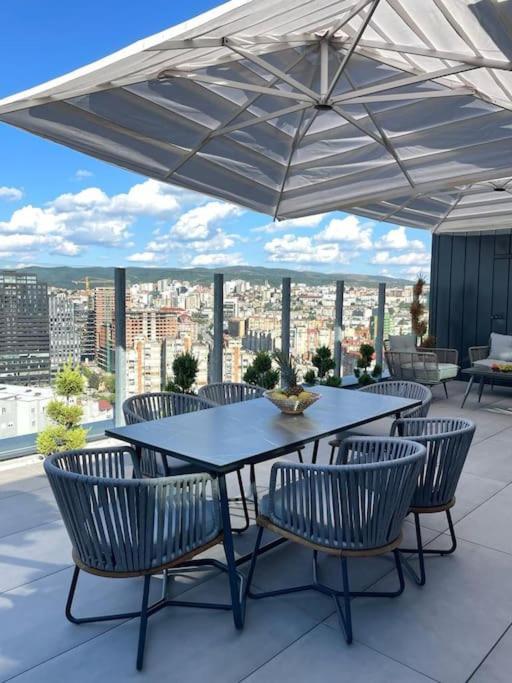 Luxury Penthouse Prishtina Lejlighed Pristina Eksteriør billede